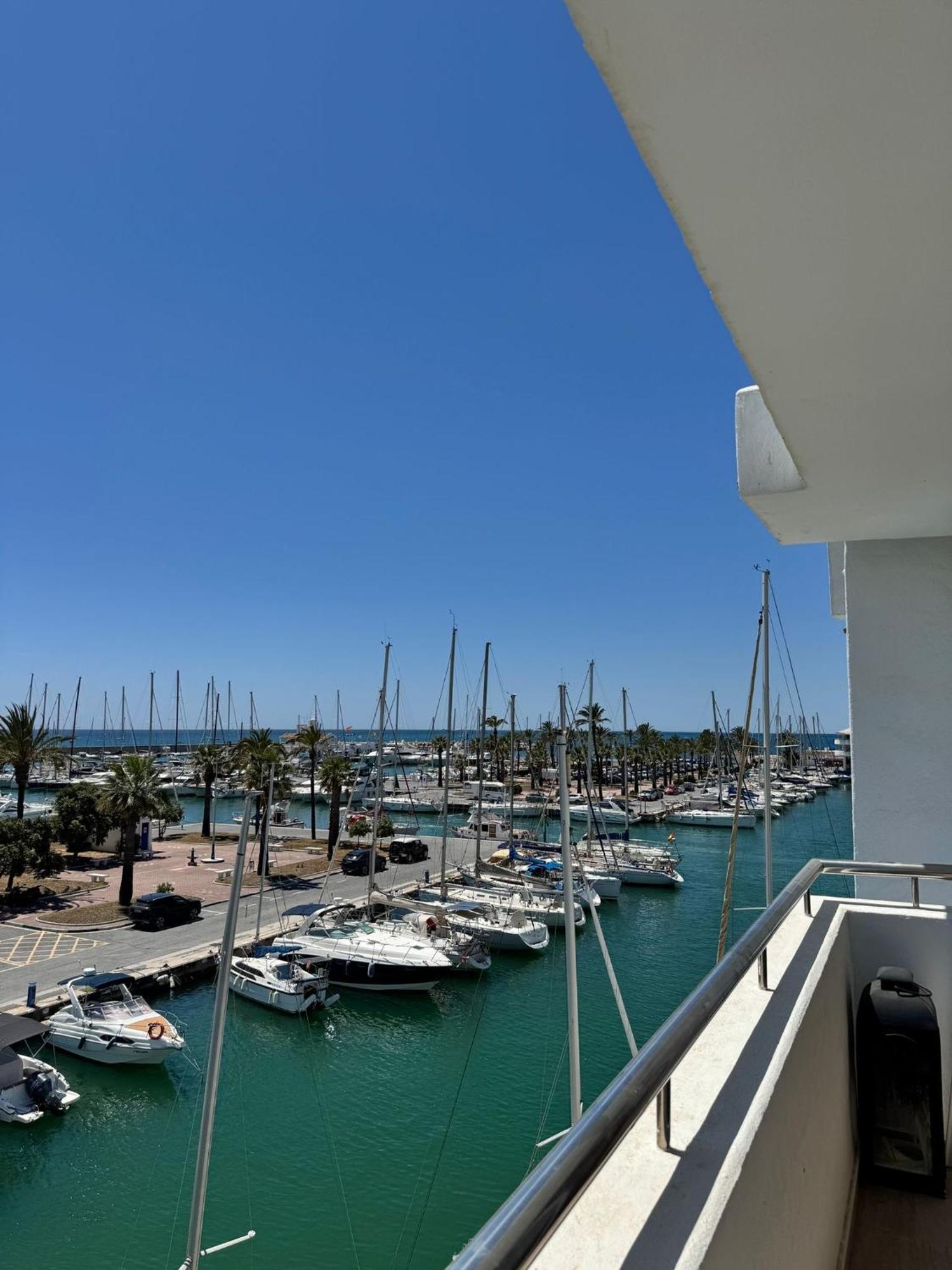 Appartement Lujoso Atico Duplex En Puerto Marina
