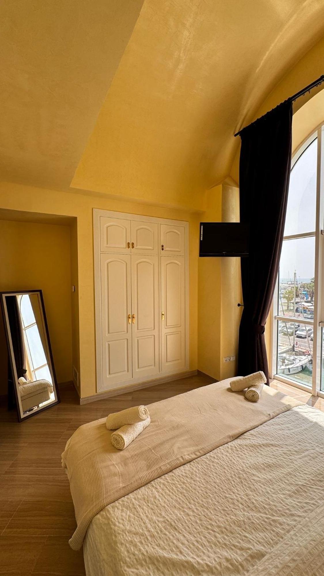 Lujoso Atico Duplex En Puerto Marina Appartement *